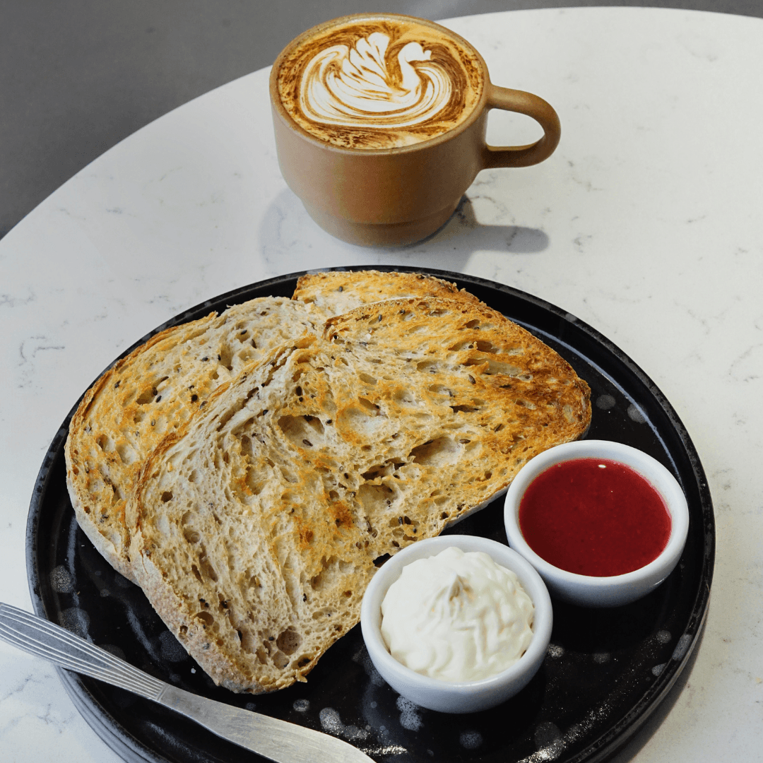 Tostadas Masa Madre + cafe
