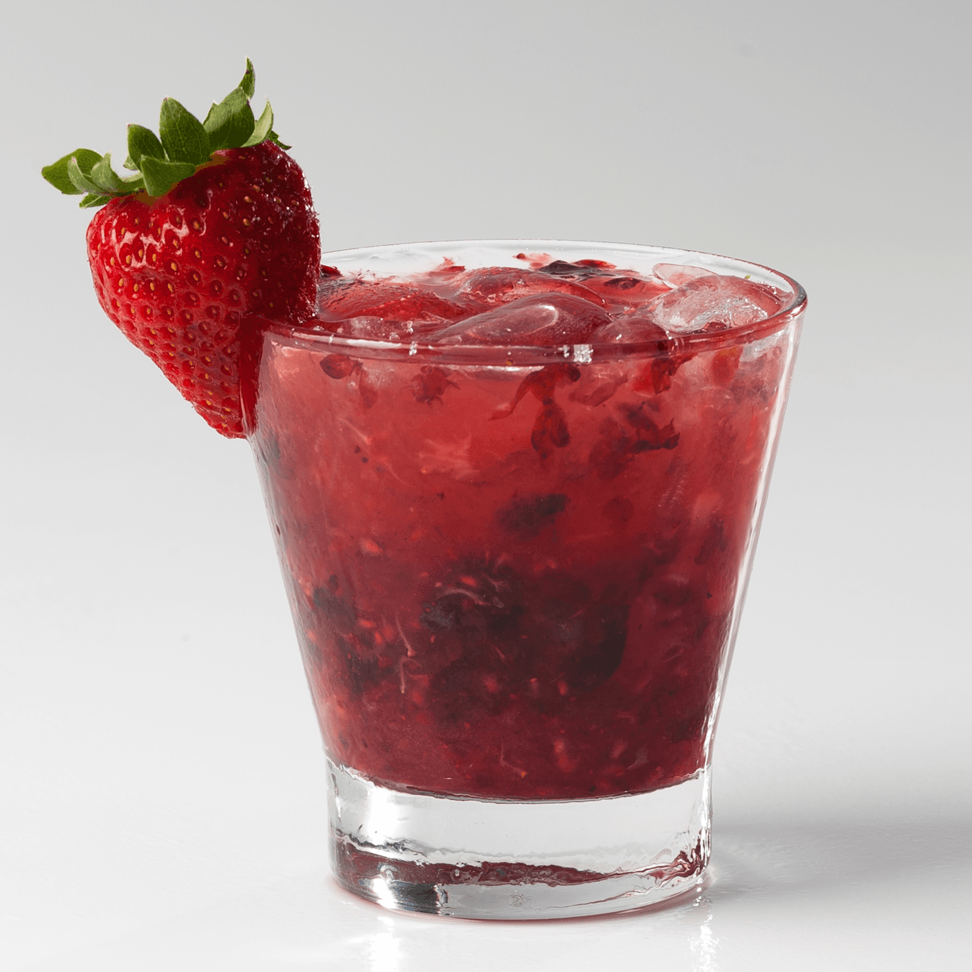 caipirinha de frutos rojos